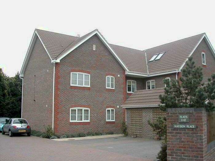 1 Bedroom Apartment To Rent In Haydon Place, Farnborough, GU14
