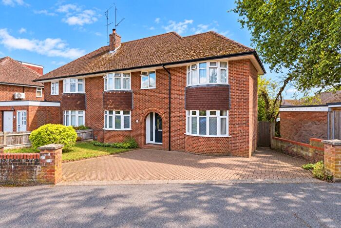 4 Bedroom Semi-Detached House For Sale In Park Rise Close, Harpenden, Hertfordshire, AL5