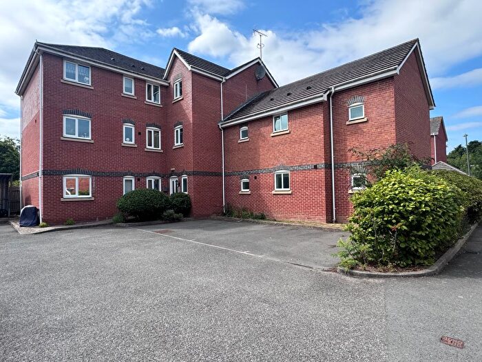 2 Bedroom Flat To Rent In Harbourne Close, Kenilworth, CV8