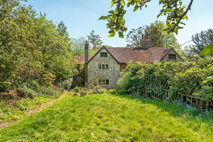 3 Bedroom Semi-Detached House For Sale In Malthouse Lane, Hambledon, Godalming, GU8