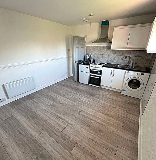 1 Bedroom Flat To Rent In Tweedsmuir Road, Cardiff, CF24