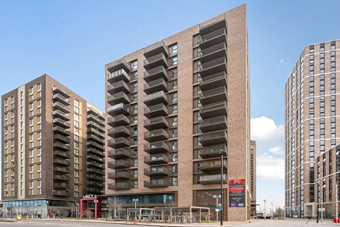 2 Bedroom Flat For Sale In Wales Farm Road, North Acton, Acton, W3