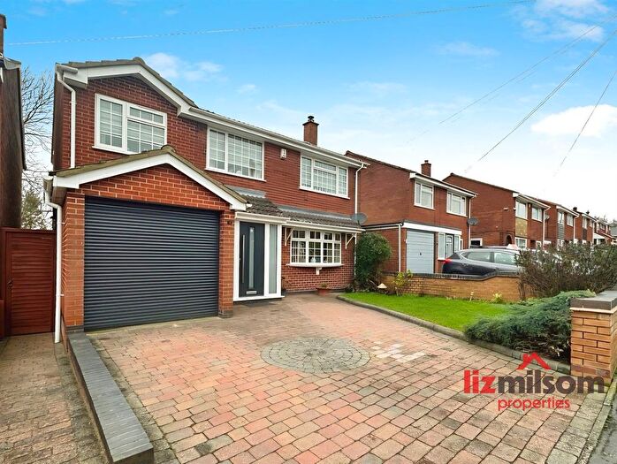 4 Bedroom Detached House For Sale In Shelley Road, Swadlincote, DE11