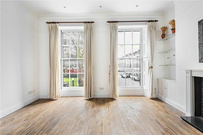 1 Bedroom Flat To Rent In Trinity Church Square, London, SE1
