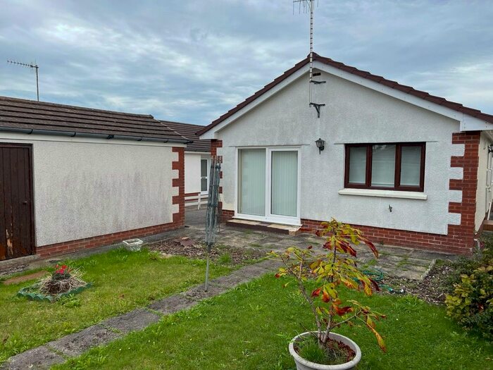 3 Bedroom Bungalow To Rent In Parc Tyisha, Burry Port, SA16