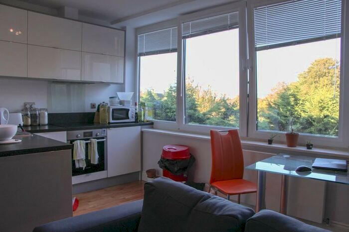 Studio To Rent In Exeter Road, Newmarket, CB8