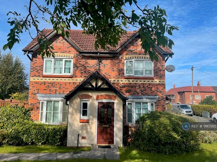 3 Bedroom Semi-Detached House To Rent In Beaford Road, Manchester, M22