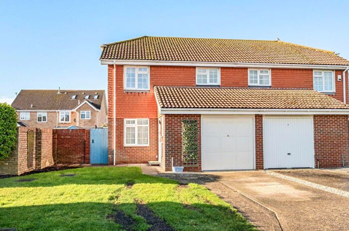 3 Bedroom Semi-Detached House For Sale In Acorn Close, Selsey, PO20