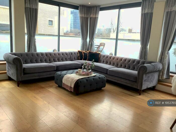 2 Bedroom Penthouse To Rent In Kingsland Road, London, E2