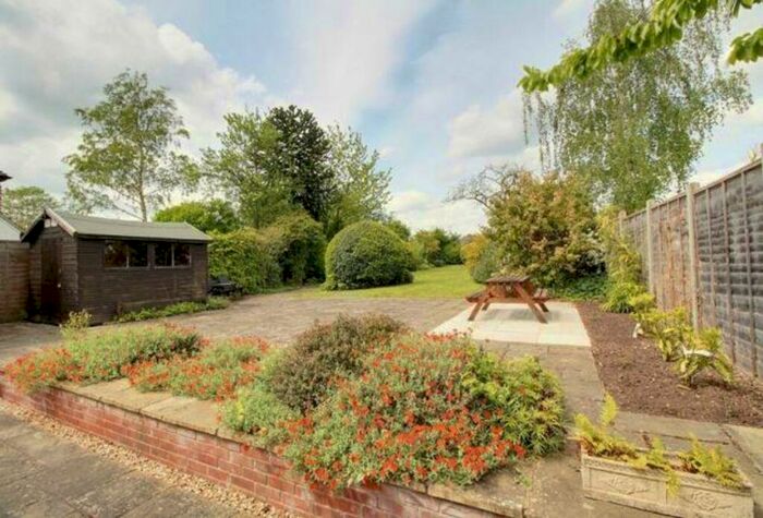 3 Bedroom Detached Bungalow To Rent In Baskerville Road, Sonning Common, RG4