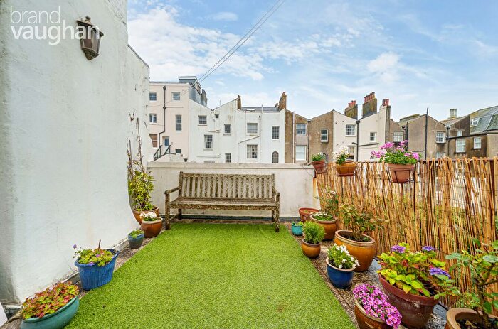 4 Bedroom Detached House To Rent In Crescent Place, Brighton, East Sussex, BN2