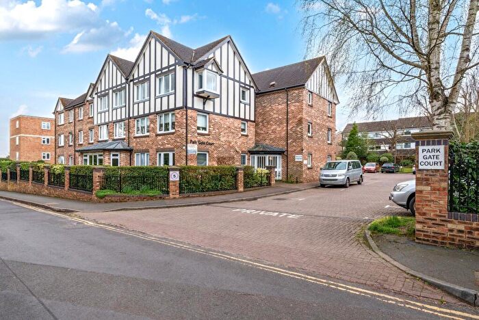 1 Bedroom Flat To Rent In Park Gate Court, Constitution Hill, Woking, GU22