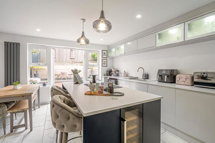 4 Bedroom Town House For Sale In The Breeze, Brierley Hill, DY5