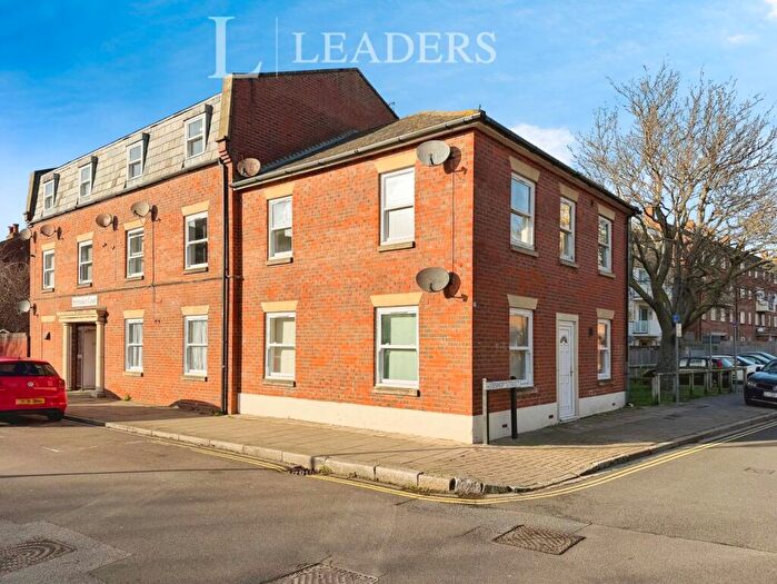 1 Bedroom Apartment For Sale In Kent Street, Portsmouth, Hampshire, PO1