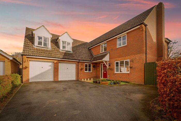 5 Bedroom Detached House For Sale In Foxglove Road, Market Rasen, LN8