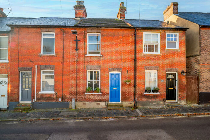 2 Bedroom Cottage To Rent In Sopwell Lane, St. Albans, Hertfordshire, AL1