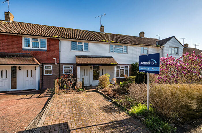 4 Bedroom Terraced House For Sale In Moordale Avenue, Bracknell, Berkshire, RG42