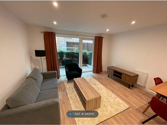 1 Bedroom Flat To Rent In Edwin House, Southall, UB1