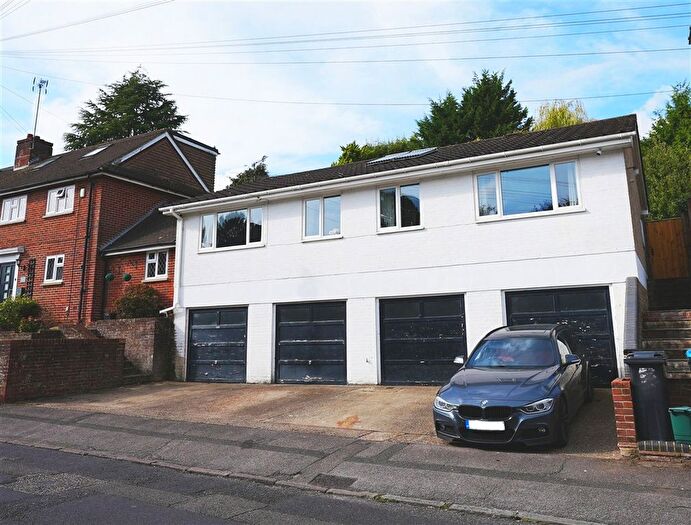 3 Bedroom Property For Sale In Milton Road, Caterham, Surrey, CR3