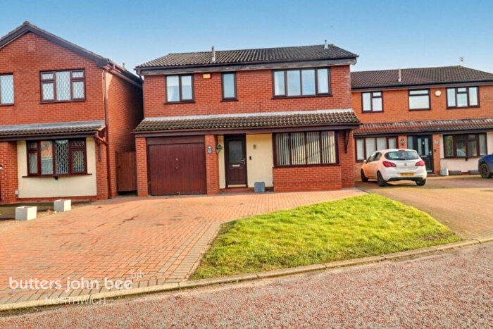 4 Bedroom Detached House For Sale In Waterside View, Northwich, CW9
