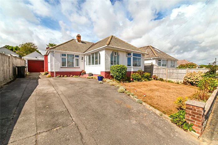 2 Bedroom Bungalow For Sale In Osborne Road, New Milton, Hampshire, BH25