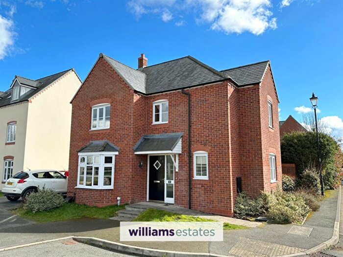 4 Bedroom Detached House For Sale In Stryd Y Barcud, Ruthin, LL15