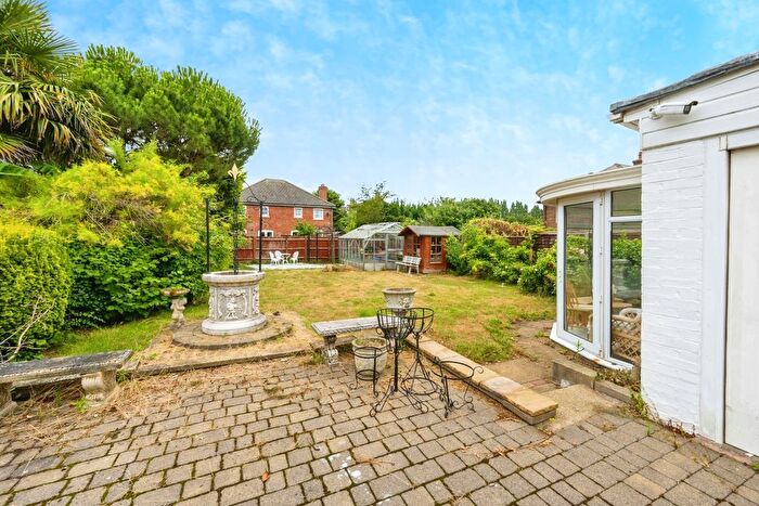 4 Bedroom Detached House For Sale In Ampthill Road, Flitwick, Bedford, Bedfordshire, MK45