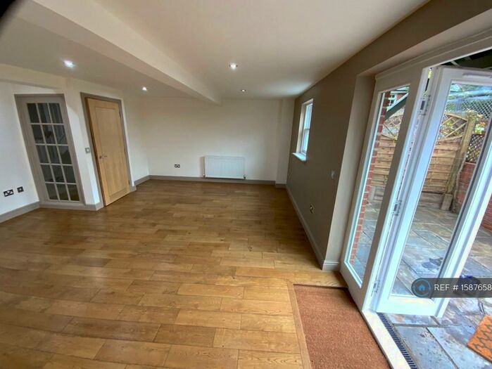 3 Bedroom Terraced House To Rent In Park Lane Mews, Twyford, Winchester, SO21