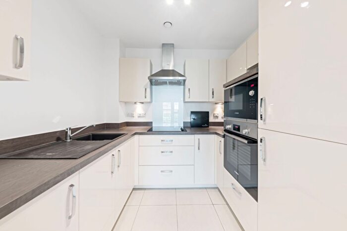 2 Bedroom Flat To Rent In Seymour Road, Buntingford, SG9