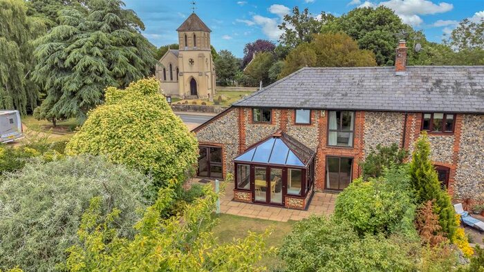 4 Bedroom Barn Conversion For Sale In Hill Road, Westley, Bury St. Edmunds, IP33