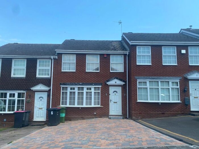 3 Bedroom Terraced House To Rent In Penns Lane, Coleshill, Birmingham, B46