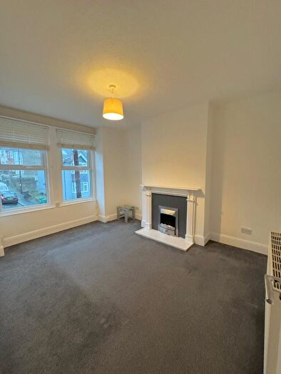 1 Bedroom Flat To Rent In Shanklin Road, BN2
