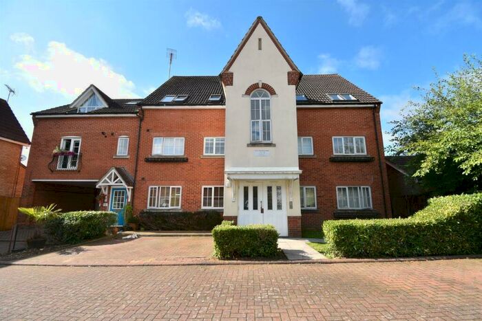 2 Bedroom Flat To Rent In Cleveland Way, Stevenage, SG1