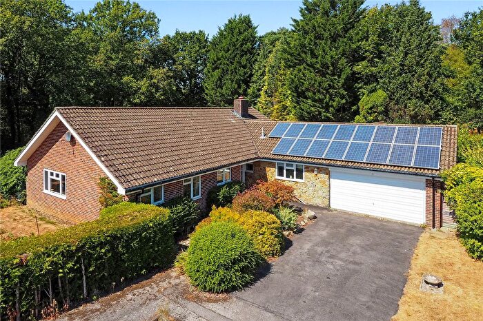 4 Bedroom Bungalow For Sale In Forest Corner, Liss, Hampshire, GU33