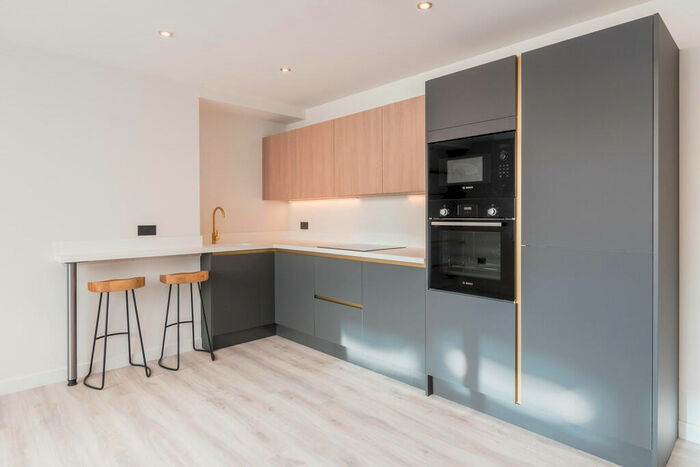 1 Bedroom Apartment To Rent In Park Place, Leeds City Centre, LS1