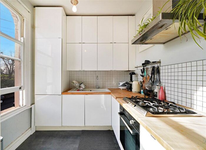 2 Bedroom Apartment To Rent In Tressillian Road, Brockley, London, SE4