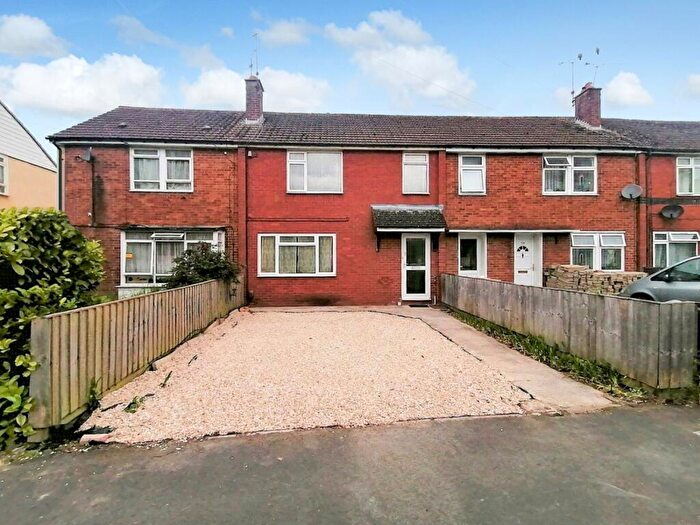 3 Bedroom Terraced House To Rent In Kingswood Avenue, Park North, Swindon, SN3
