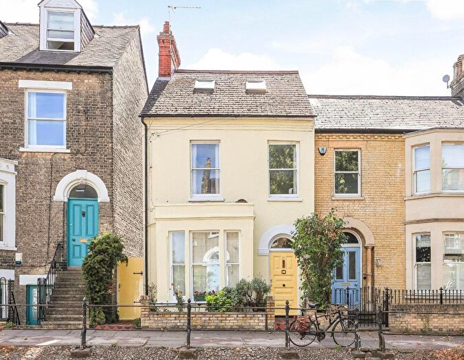 4 Bedroom Town House For Sale In Maids Causeway, Cambridge, CB5