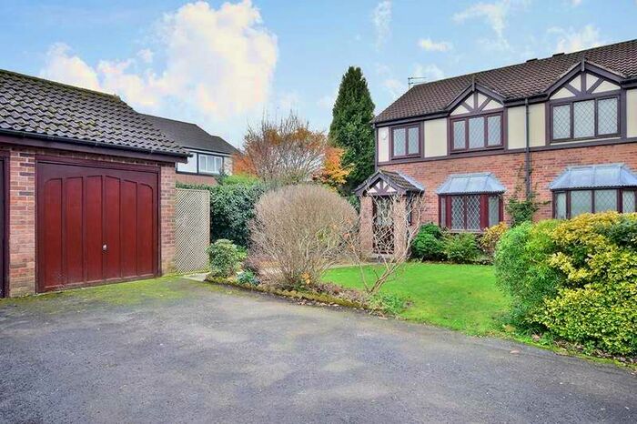 3 Bedroom Semi-Detached House To Rent In Ploughmans Way, Tytherington, Cheshire, SK10