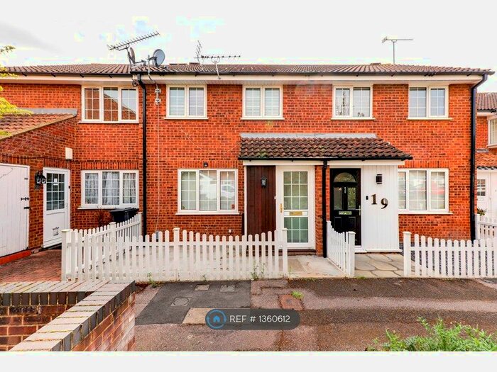 3 Bedroom Terraced House To Rent In Tarpan Way, Broxbourne, EN10