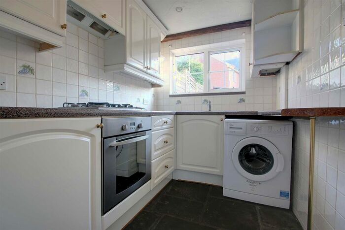 2 Bedroom Cottage To Rent In Vicarage Road, Pitstone, Leighton Buzzard, LU7