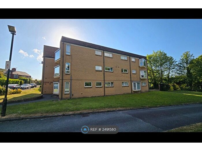 2 Bedroom Flat To Rent In Eccleston Park, Prescot, L35