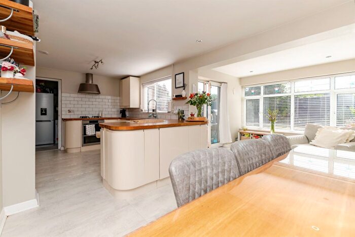 3 Bedroom Semi-Detached House For Sale In Somers Road, North Mymms, Hatfield, AL9
