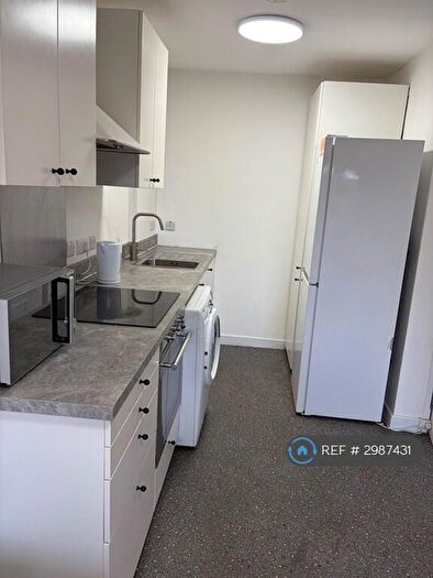 2 Bedroom Flat To Rent In John Knox St, Glasgow, G4