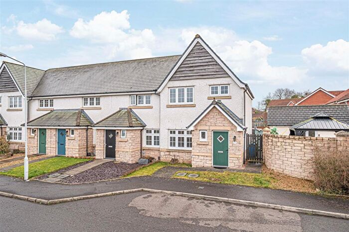 3 Bedroom End Of Terrace House For Sale In Middlebank Rise, Dunfermline, KY11
