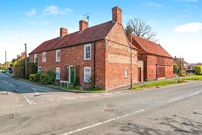 5 Bedroom Cottage For Sale In Oster Fen Lane, Claypole, Newark, NG23