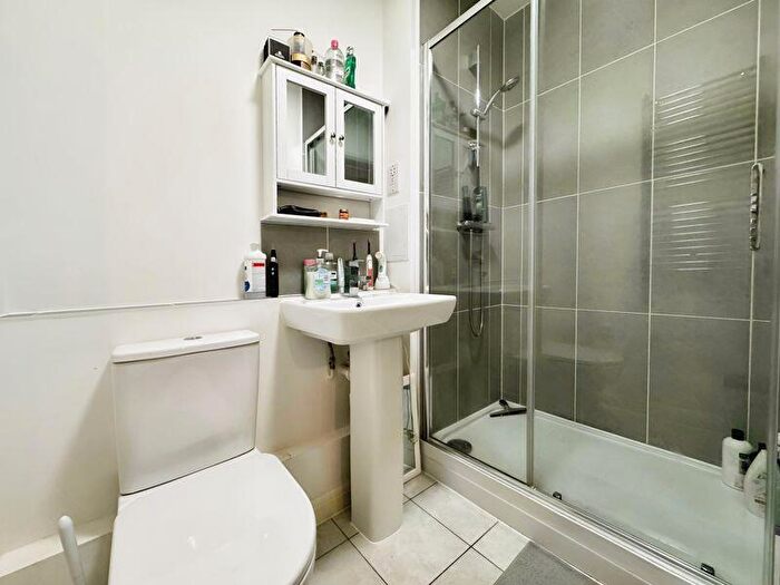 2 Bedroom Flat For Sale In Grahame Park Way, London, NW9