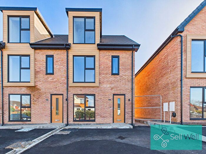 3 Bedroom Semi Detached House For Sale In The Cottons St. Johns Road, Manchester, M28