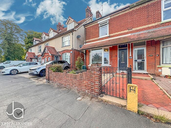 3 Bedroom End Terrace House For Sale In Main Road, Harwich, CO12