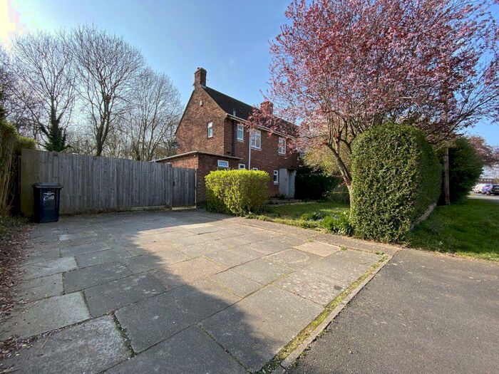 3 Bedroom Semi-Detached House To Rent In Studfall Avenue, Corby, NN17